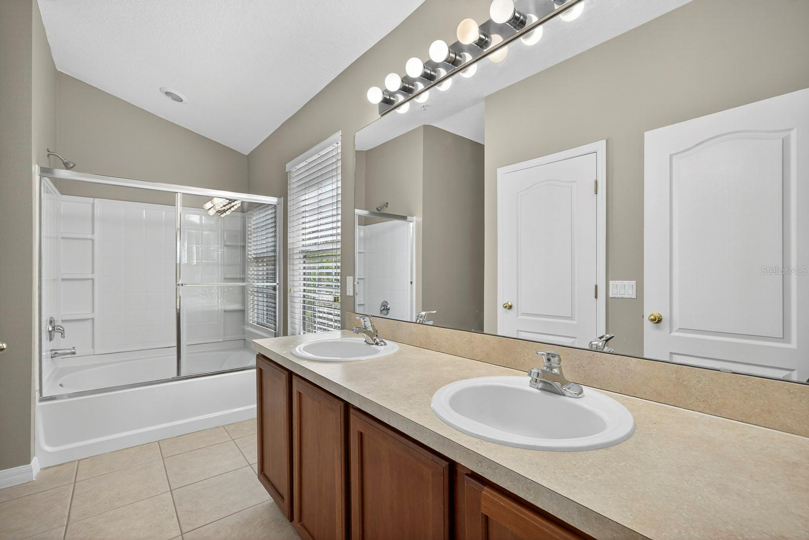 OVERLOOK/PARKSIDE CONDO - Residential