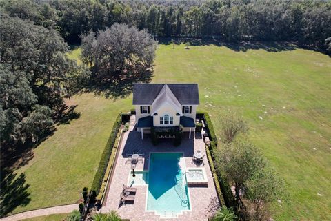 A home in APOPKA