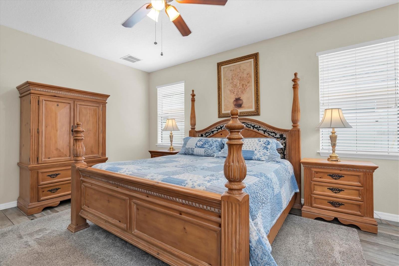 COLONY LAKES - Residential