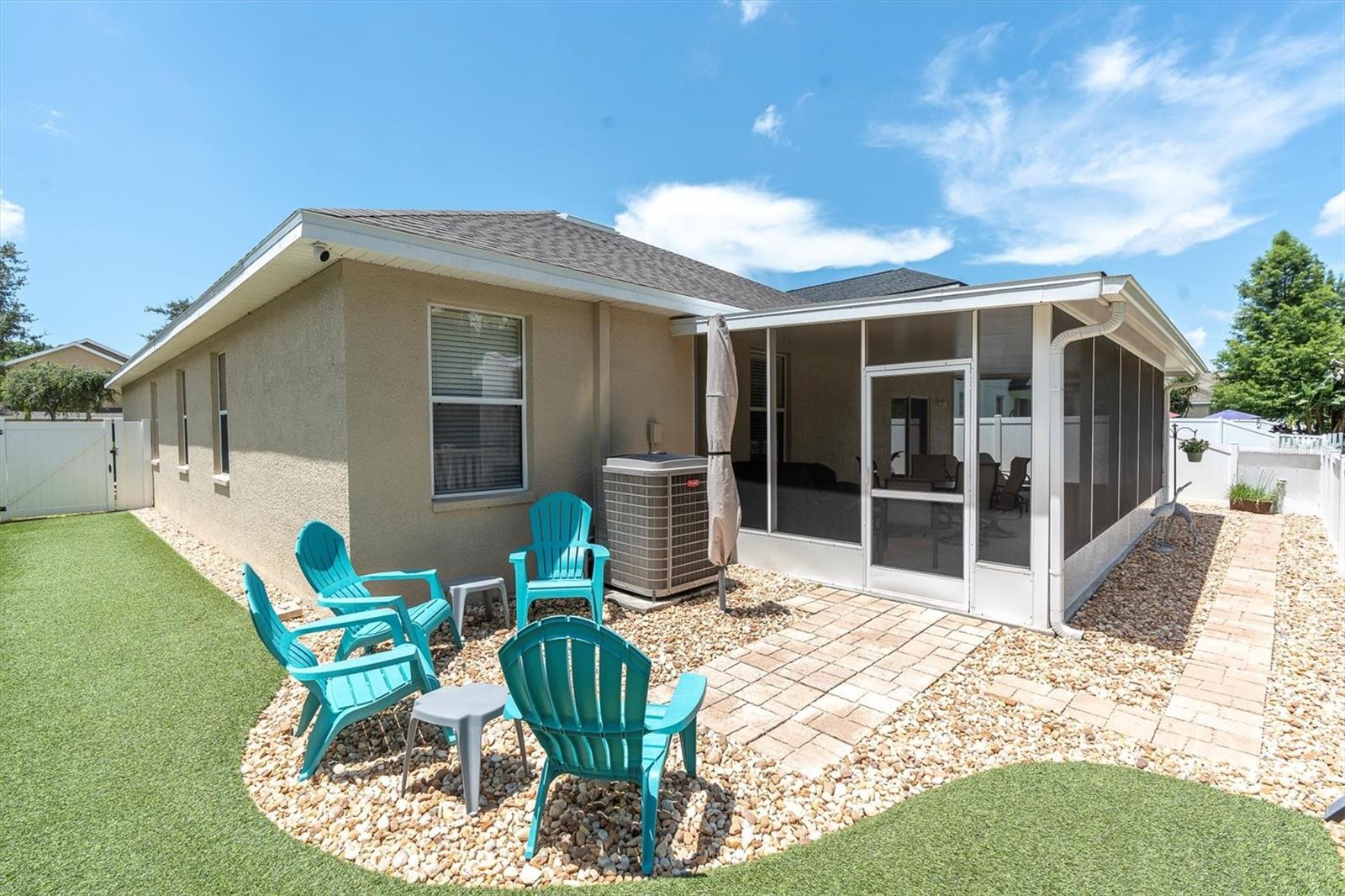 COLONY LAKES - Residential