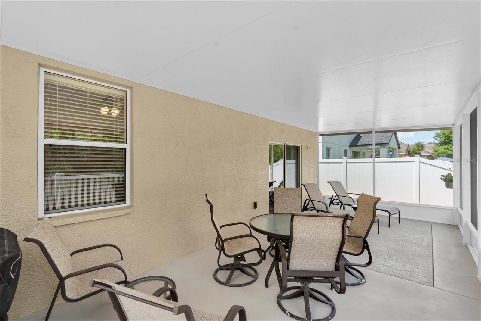 COLONY LAKES - Residential