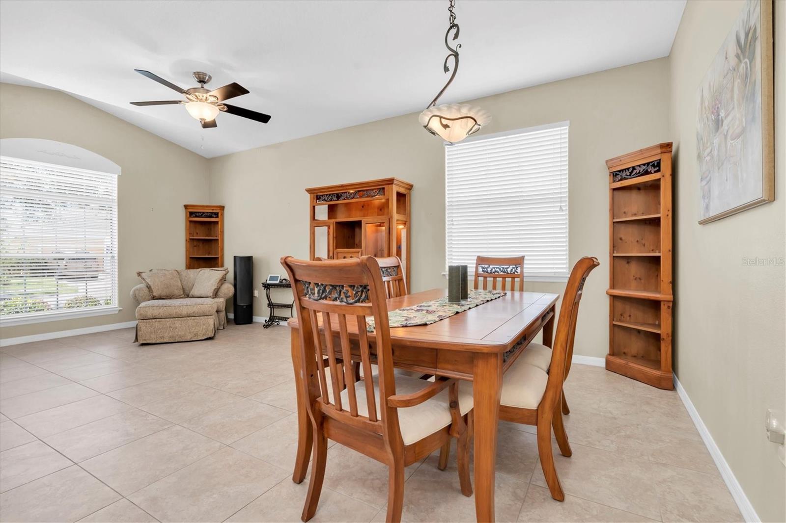 COLONY LAKES - Residential