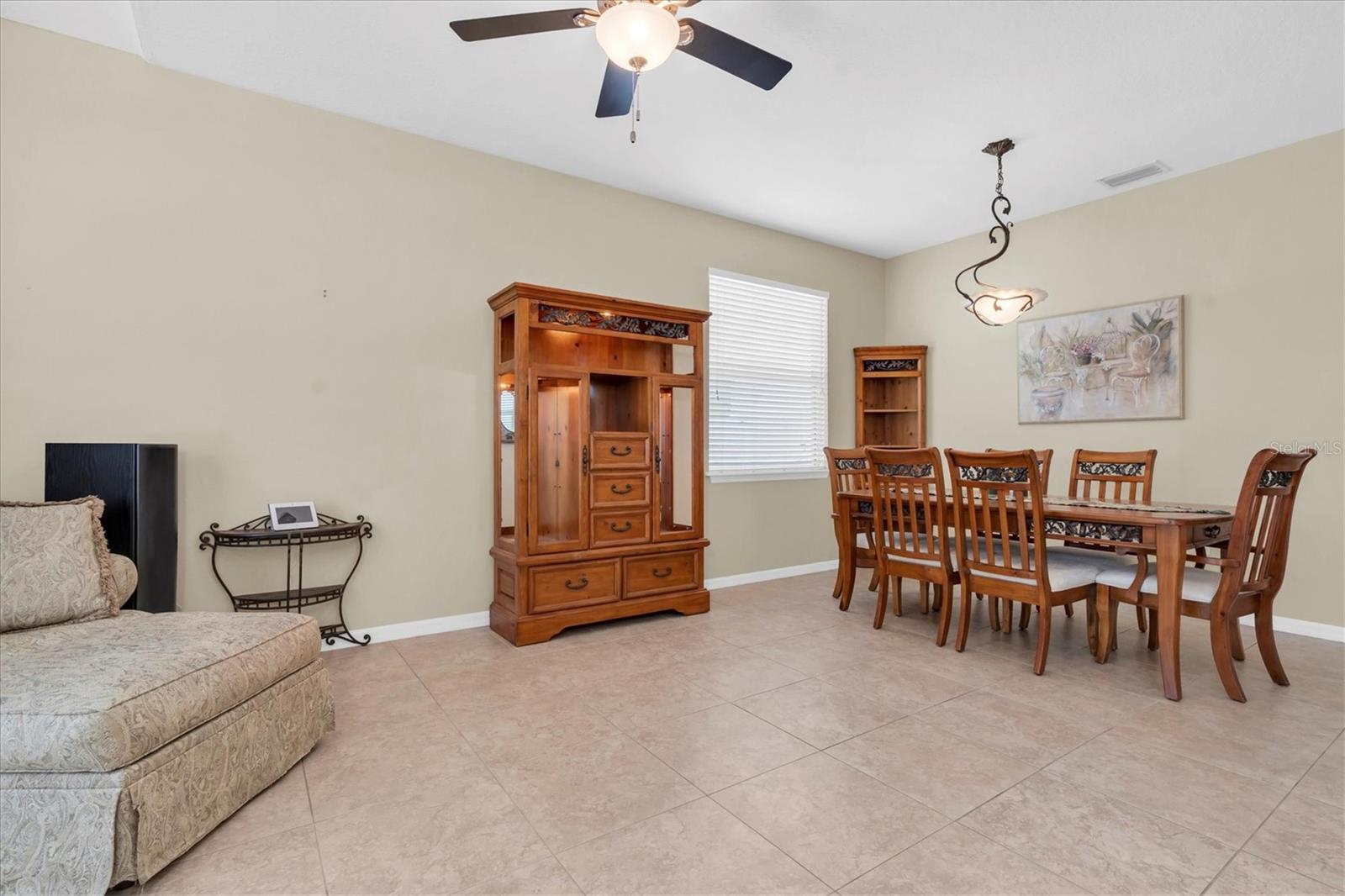 COLONY LAKES - Residential