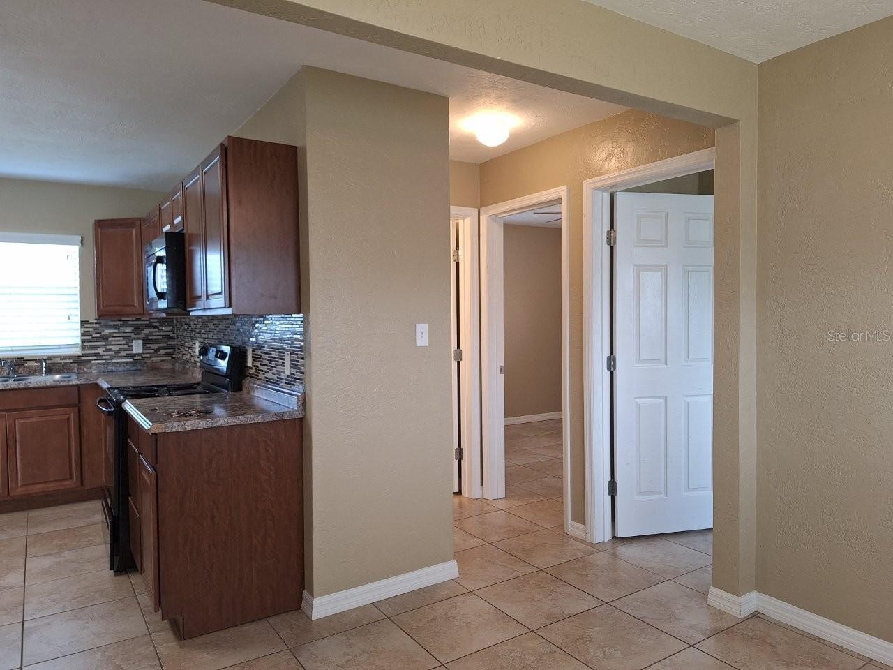 ELLISON HOMES INC - Residential