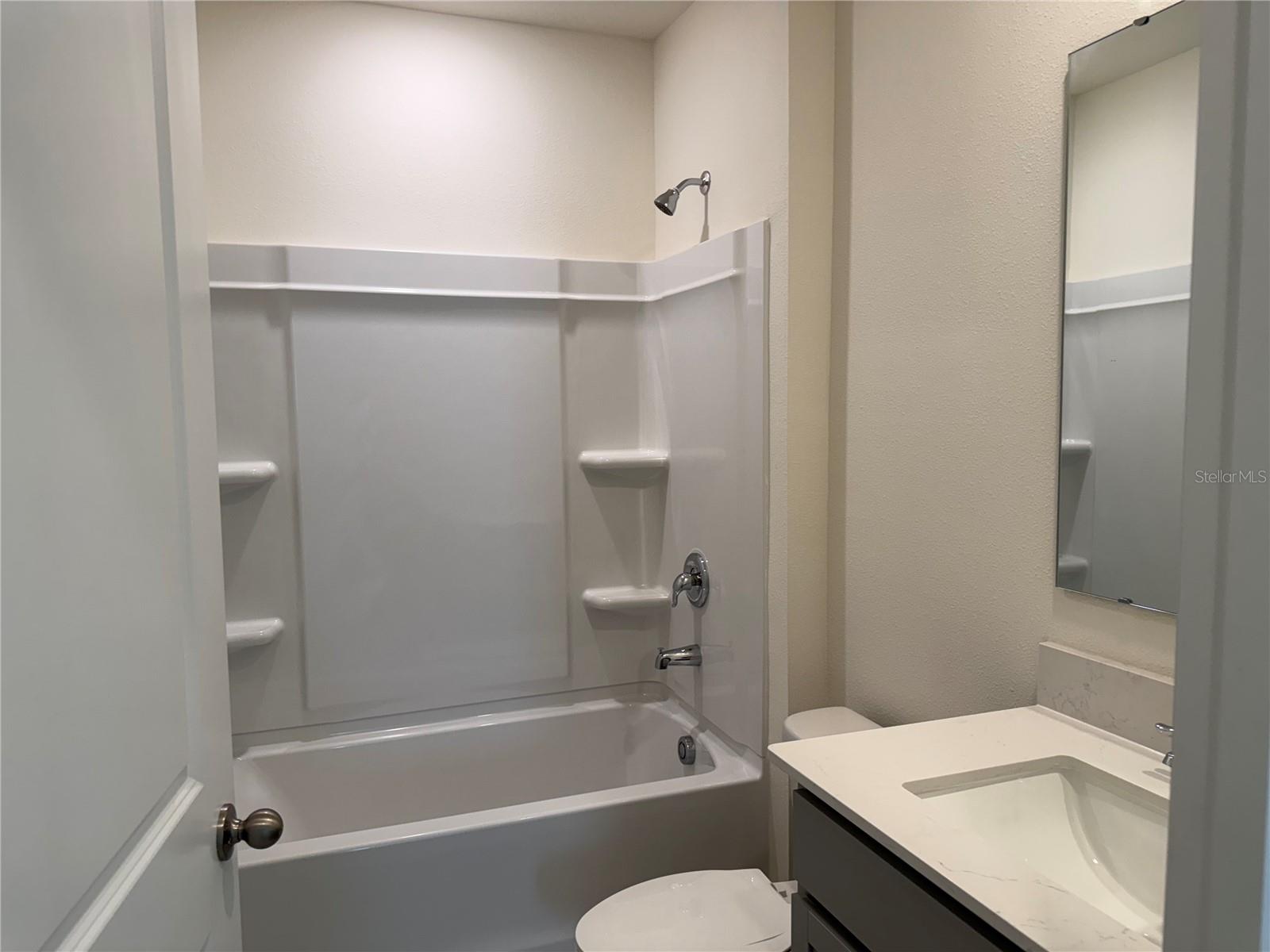 HAMILTON BLUFF - Residential Lease