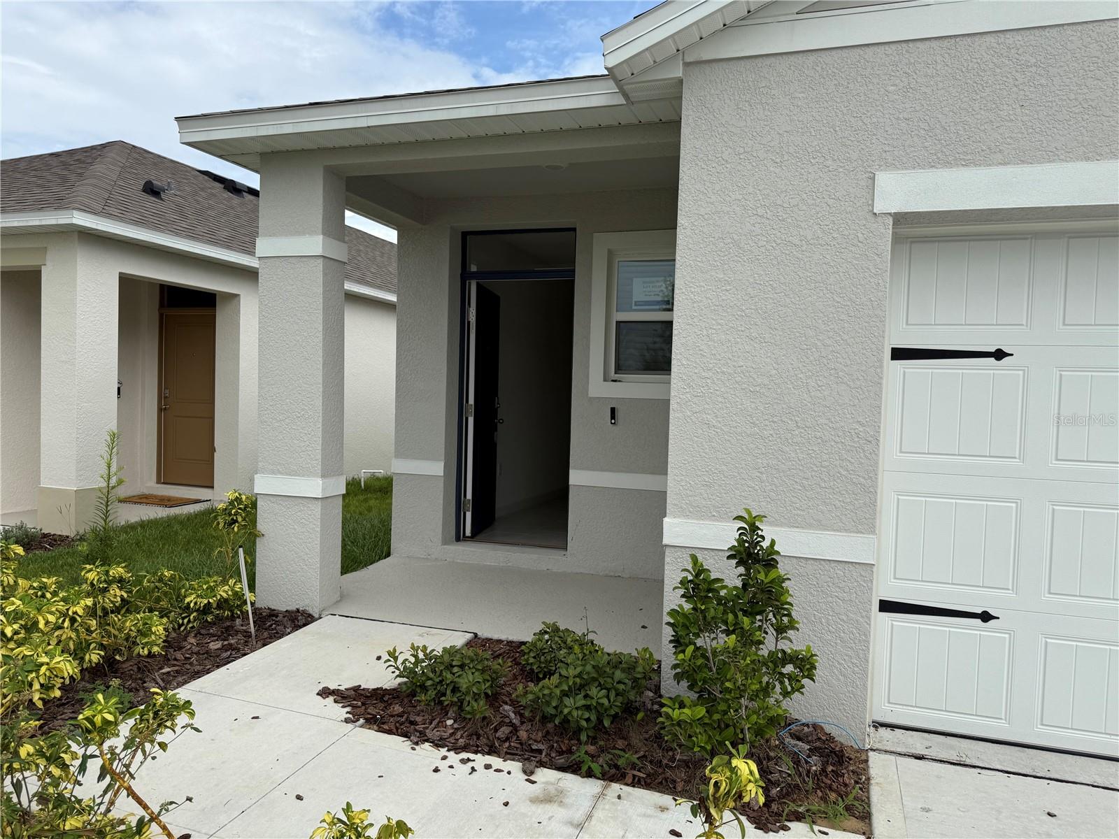 HAMILTON BLUFF - Residential Lease