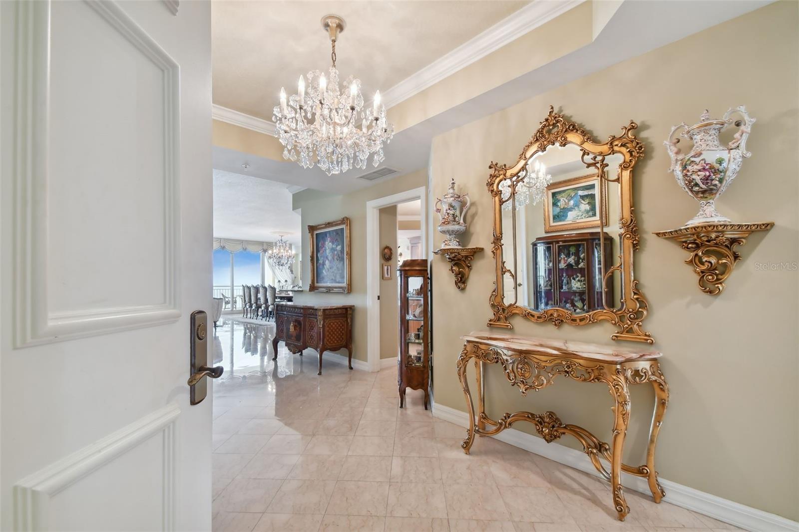 SERENO CONDO - Residential