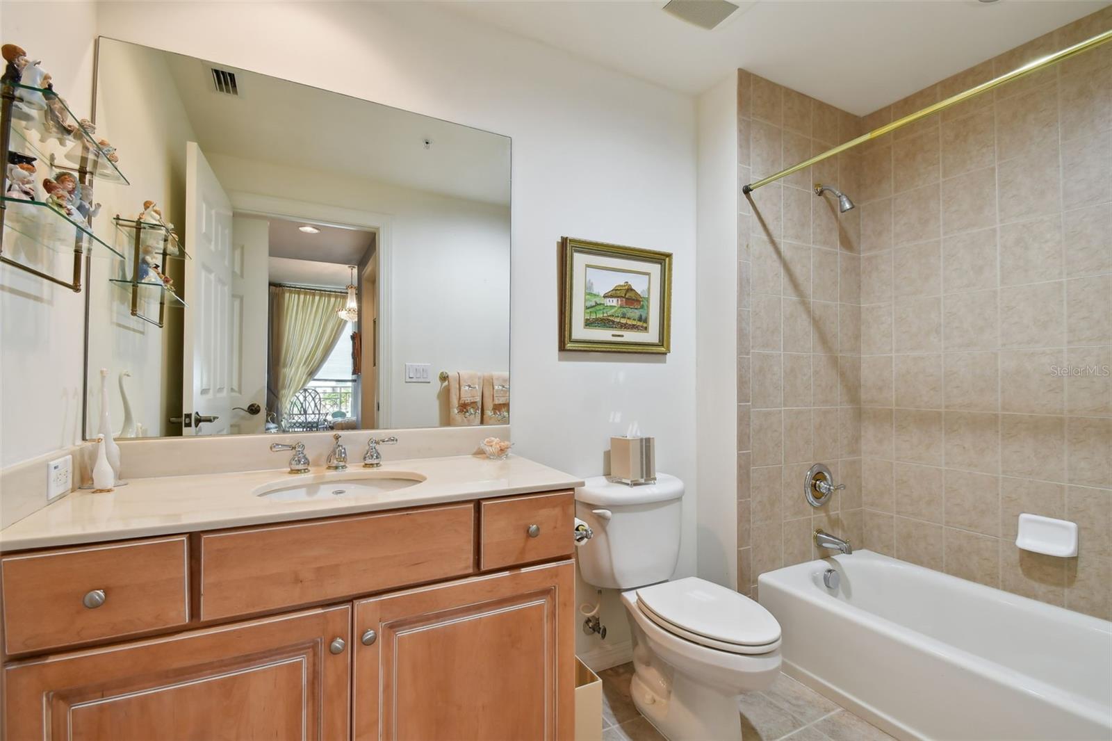 SERENO CONDO - Residential