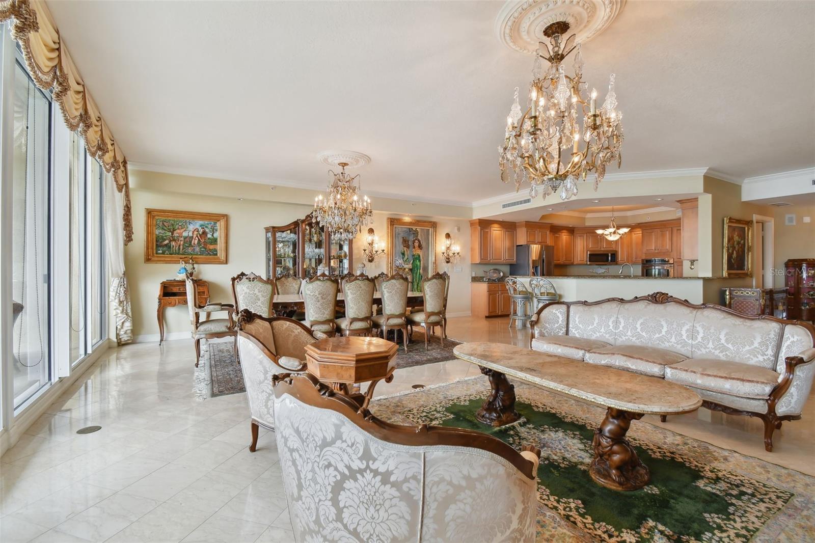 SERENO CONDO - Residential