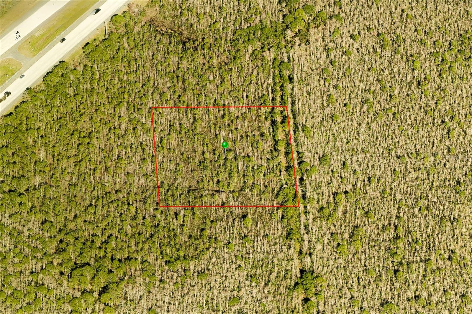 Private lot located in the quiet University Highlands community of DeLand. Surrounded by nature, this parcel offers a peaceful setting just a short drive from local amenities. Ideal for future plans or as a long-term investment. Buyer to confirm zoning and permitted uses with the county. Come see it today! SELLER FINANCING AVAILABLE.