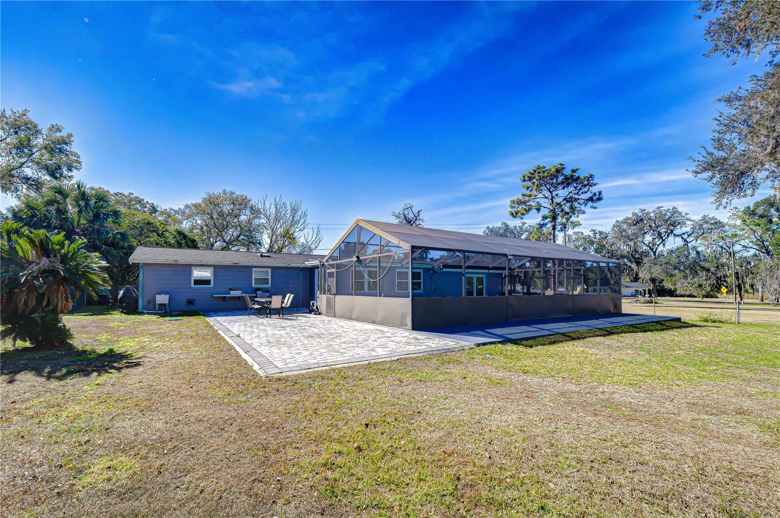 VAN SANT SUB - Residential