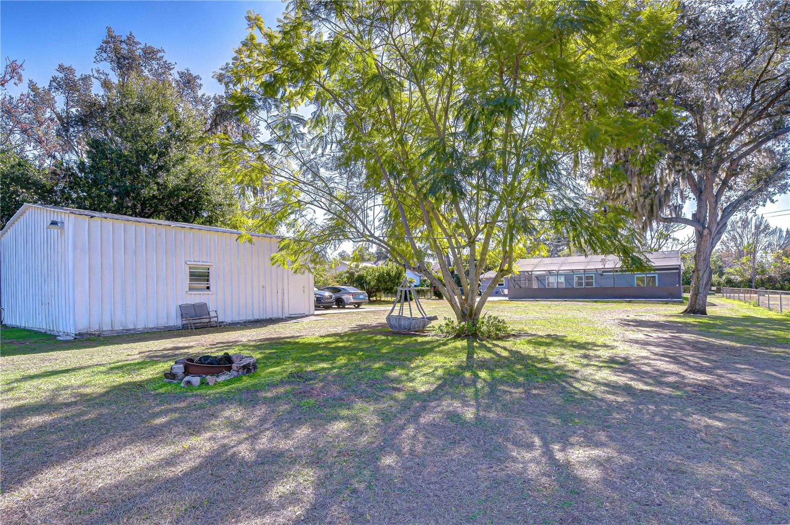 VAN SANT SUB - Residential