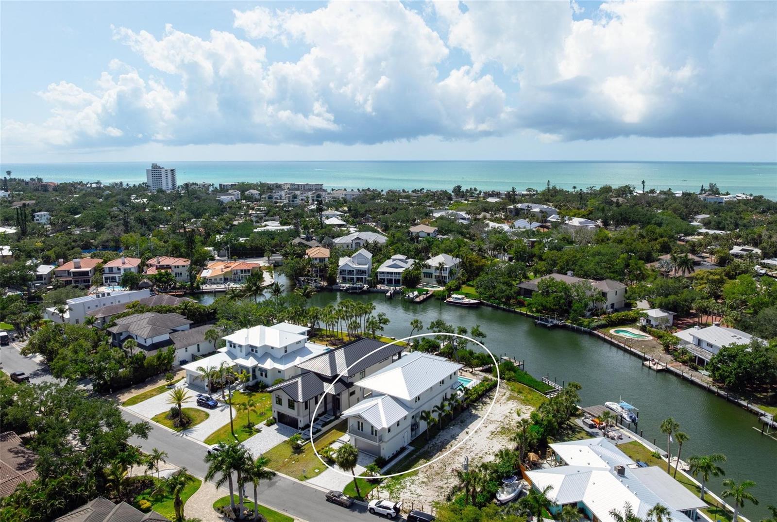 SIESTA BEACH - Residential