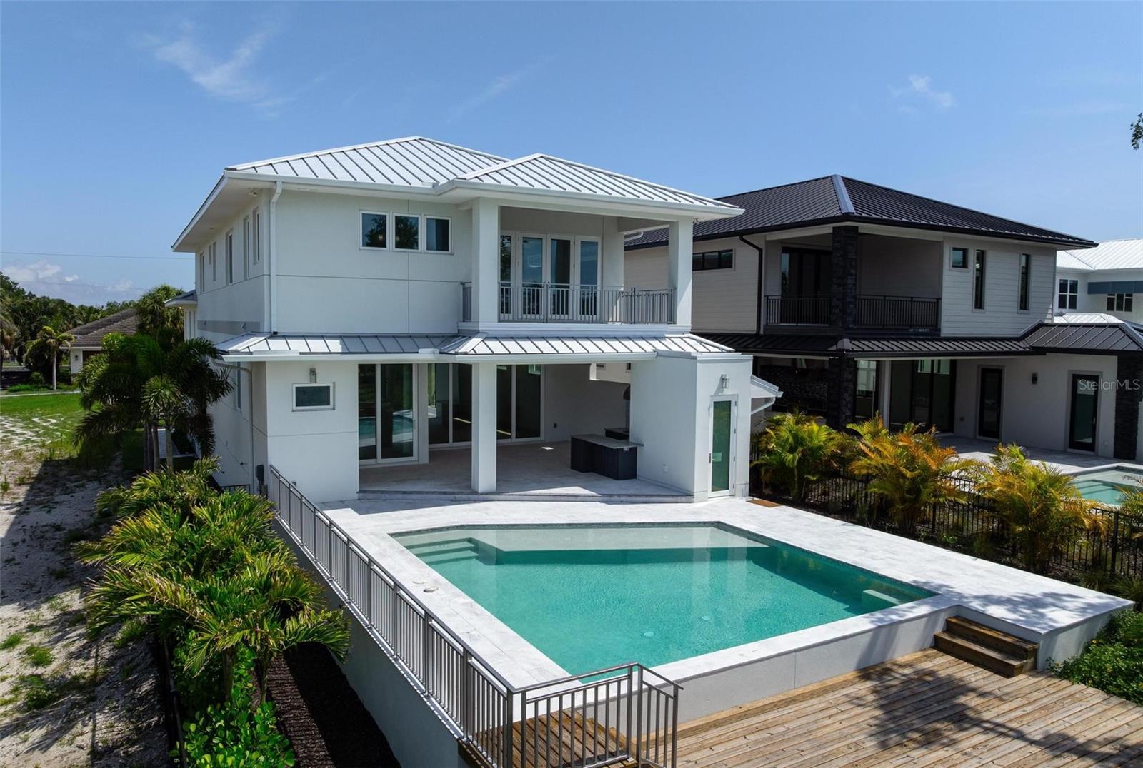 SIESTA BEACH - Residential