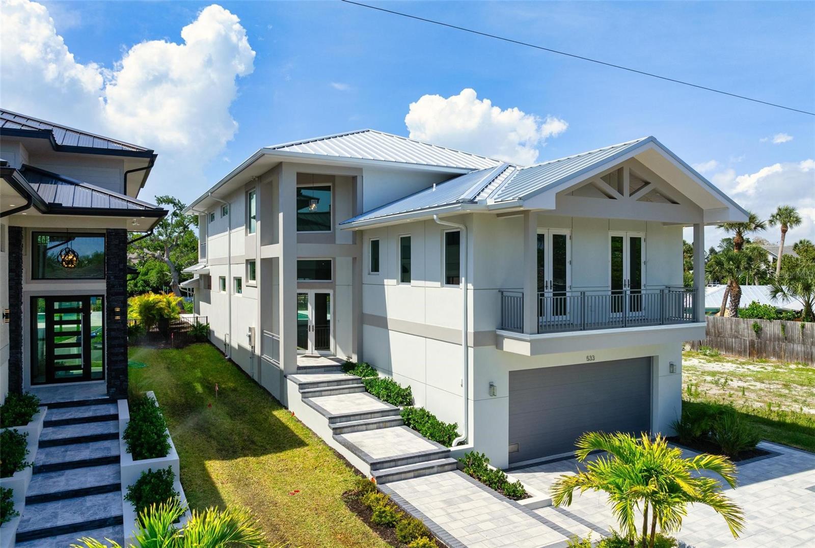 SIESTA BEACH - Residential