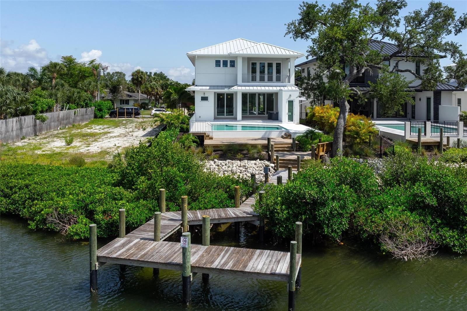 SIESTA BEACH - Residential
