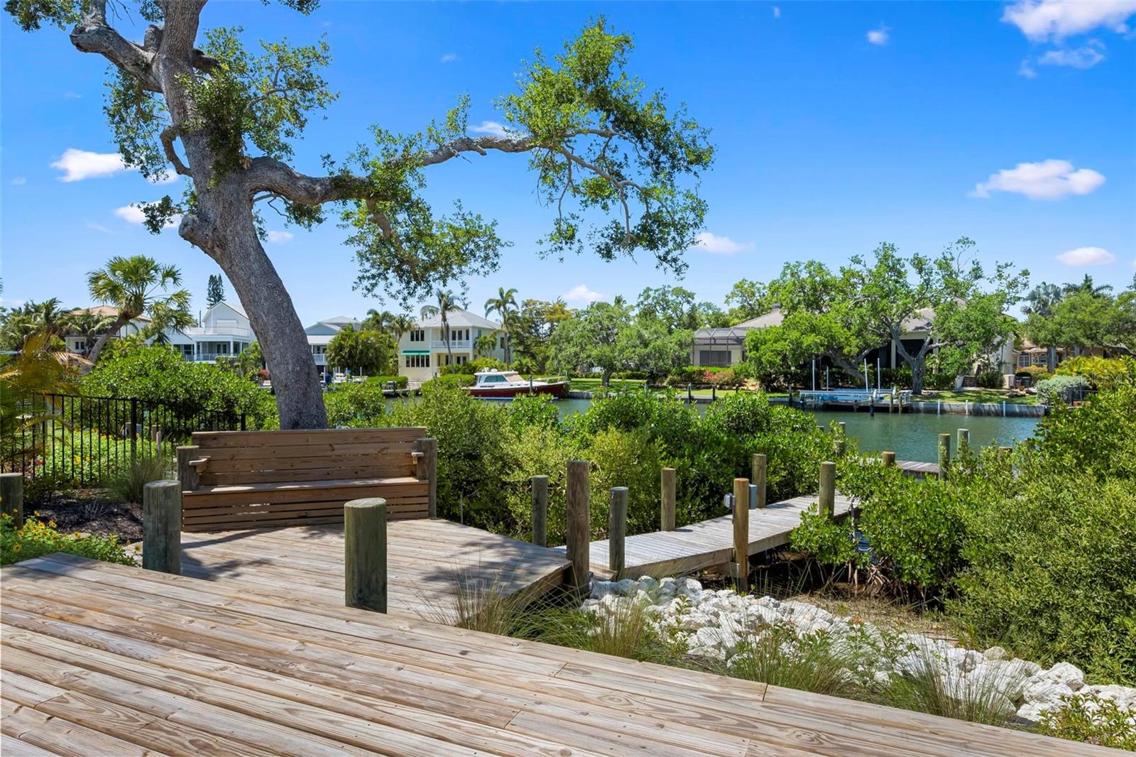 SIESTA BEACH - Residential