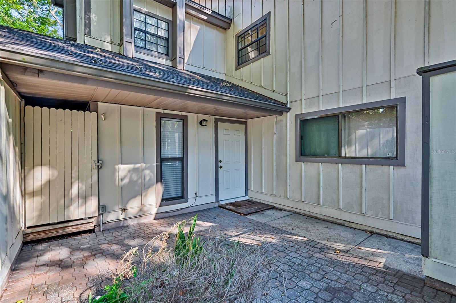 CYPRESS POINT - Residential