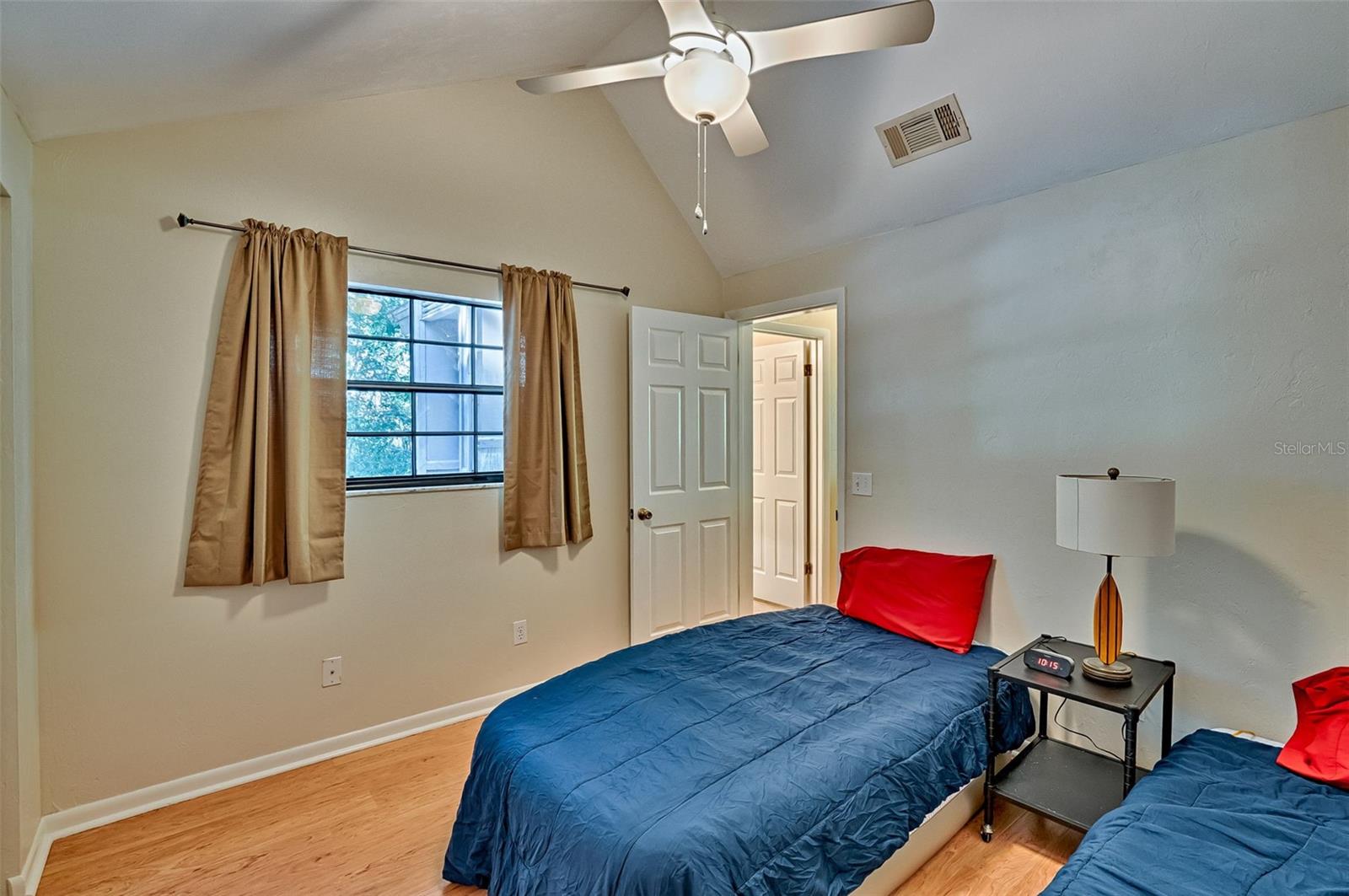 CYPRESS POINT - Residential