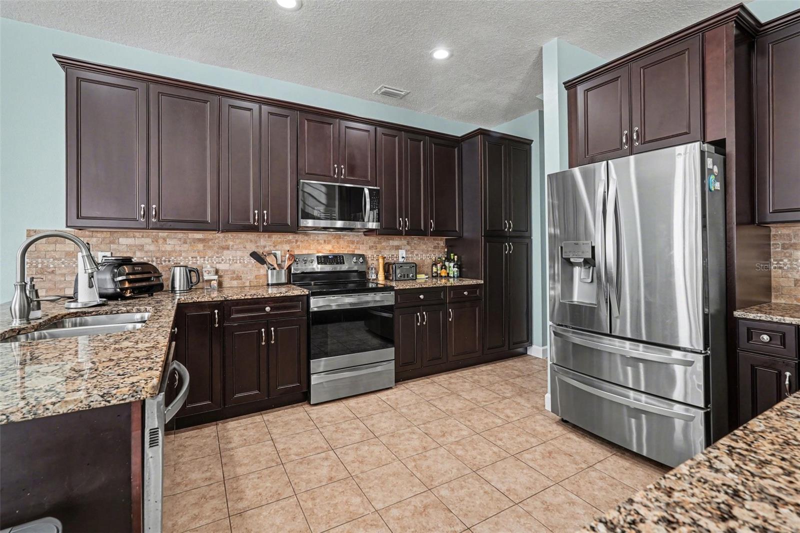 PALM BAY PHASE 1 - Residential