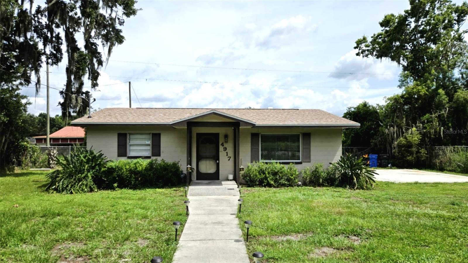 Charming 2-Bedroom Home on Over an Acre in Plant City!
Nestled on just over 1 acre in the heart of Plant City, this solid 1968 concrete block home offers the perfect blend of country charm and modern upgrades.
This well-maintained 2-bedroom, 1-bath home features new tile flooring throughout, ensuring easy maintenance and a cohesive look. The kitchen comes fully equipped with all appliances included, ready for you to move in and make it your own.
Recent major upgrades provide peace of mind and long-term value, including:
Brand-new roof (2025)
New A/C compressor
New water heater
Upgraded well system with copper pipes, bladder, tank, and pressure gauge
Carbon water filtration system for clean, fresh water throughout
The property is fully fenced, offering privacy and room to roam. Two storage buildings provide ample space for tools, equipment, or hobbies.
Whether you're looking to escape the hustle and bustle, start a garden, or simply enjoy your own slice of Florida paradise, this home has it all.
No HOA. Plenty of room for RVs, boats, or outdoor projects. Convenient to I-4, Tampa, and Lakeland. Schedule your private showing today—this gem won’t last long!