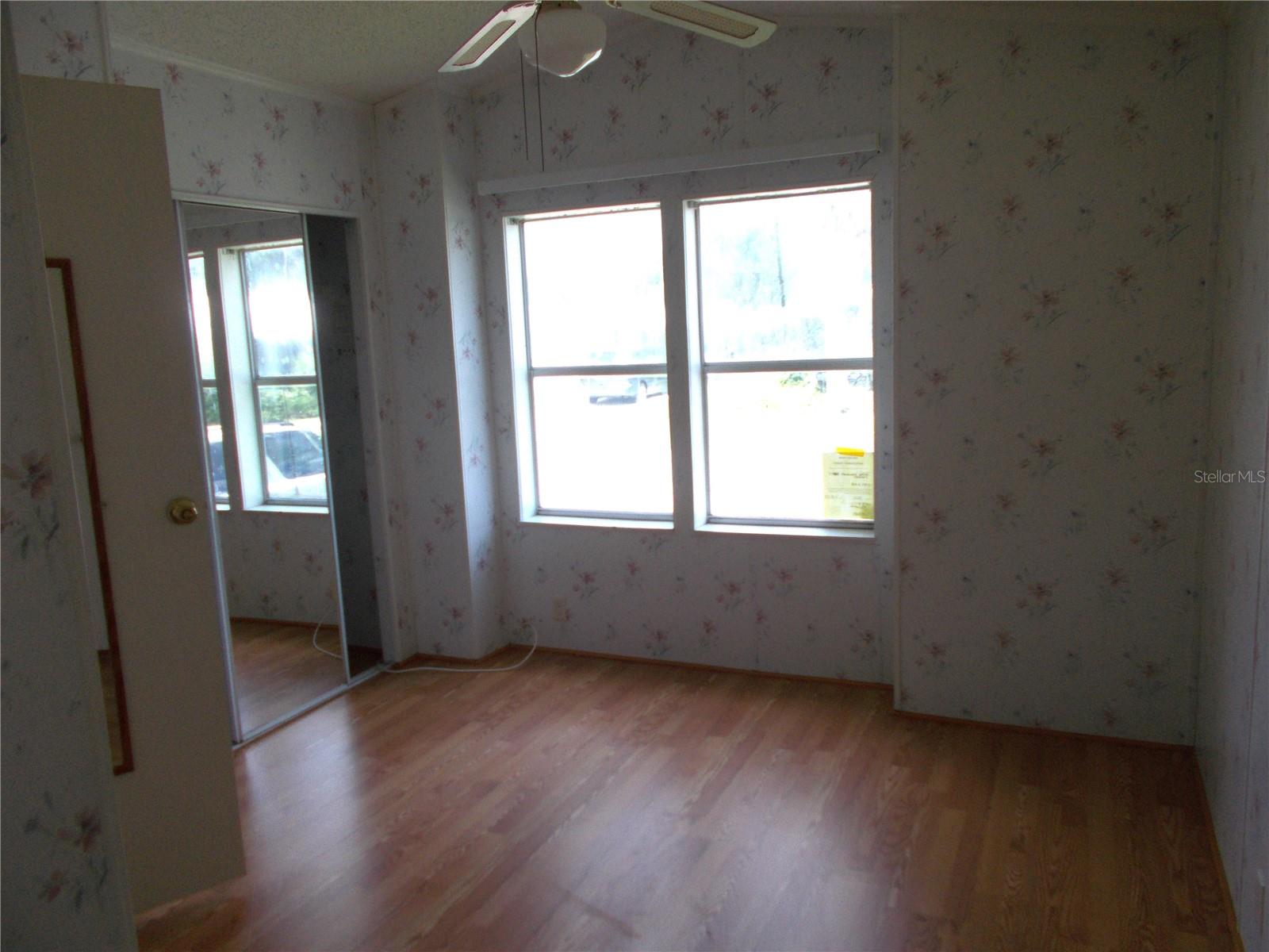 HOLIDAY PARK - Residential