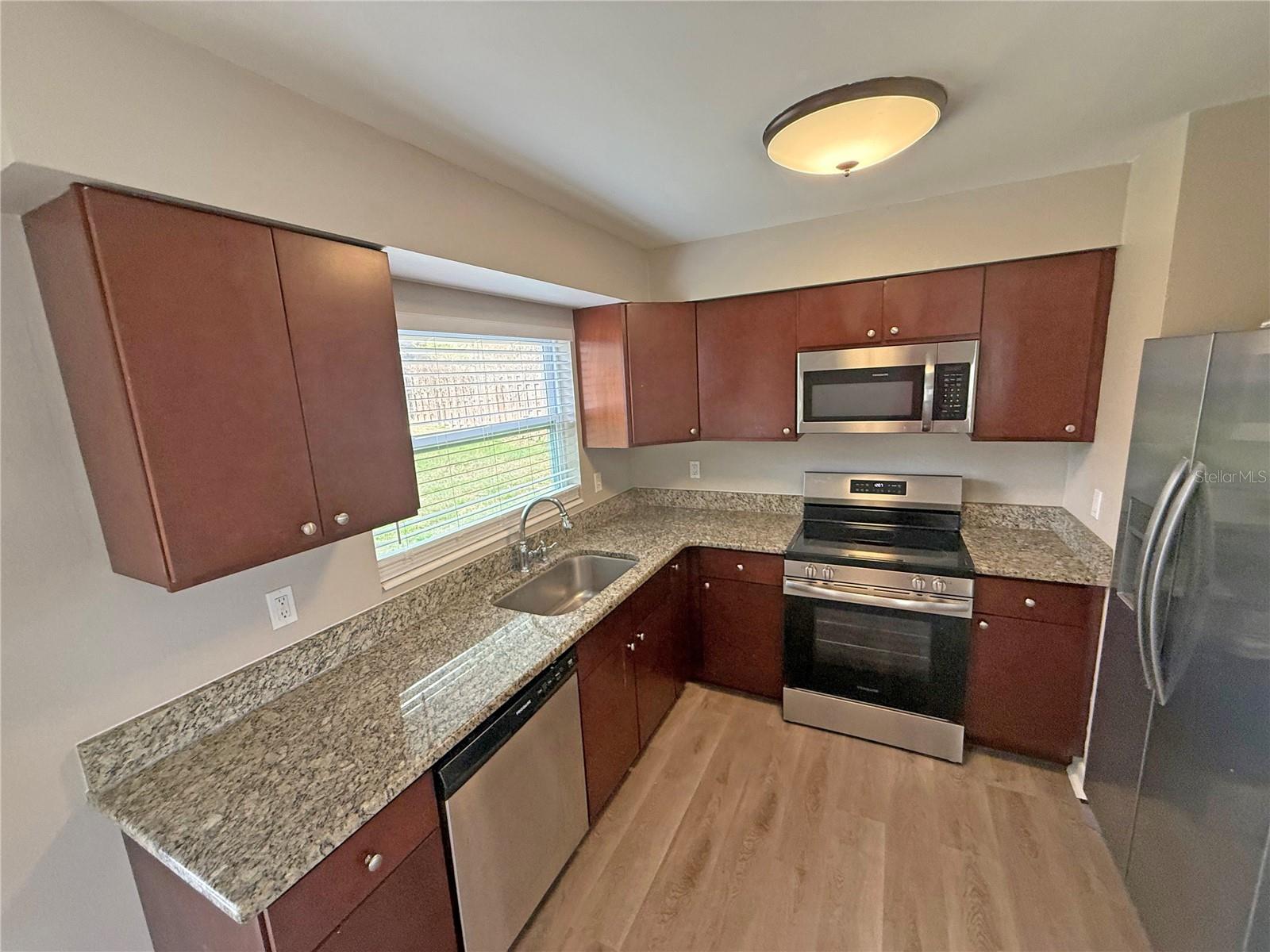 LAKE BONNET HILLS - Residential