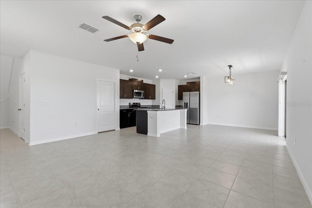 5224 WHITE CHICORY DRIVE