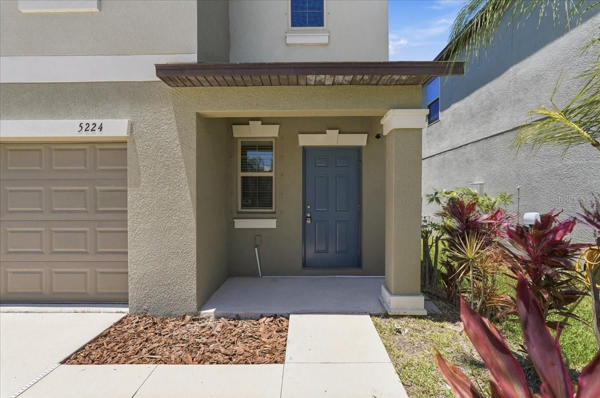 5224 WHITE CHICORY DRIVE