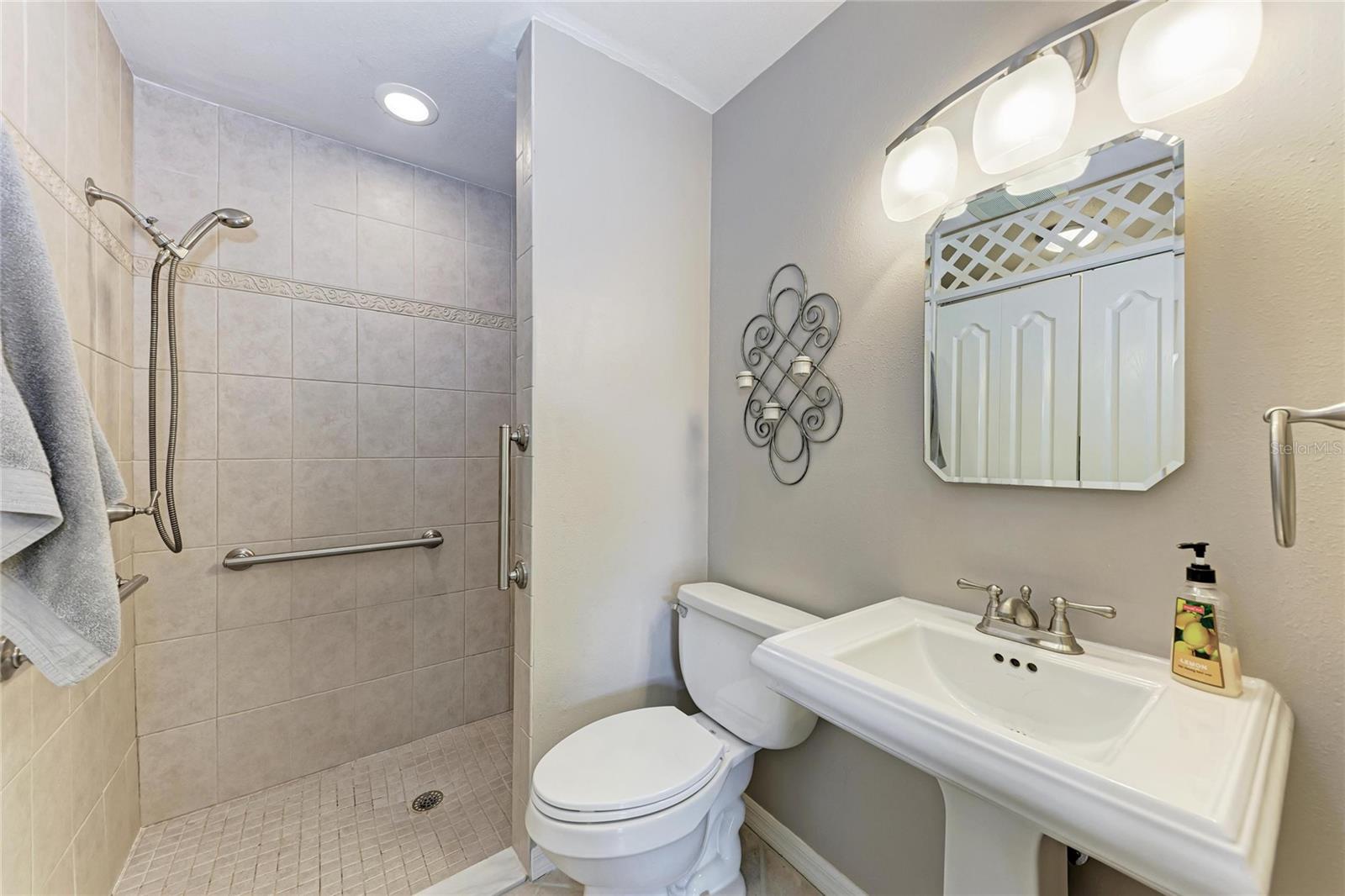 GROVE HAVEN - Residential