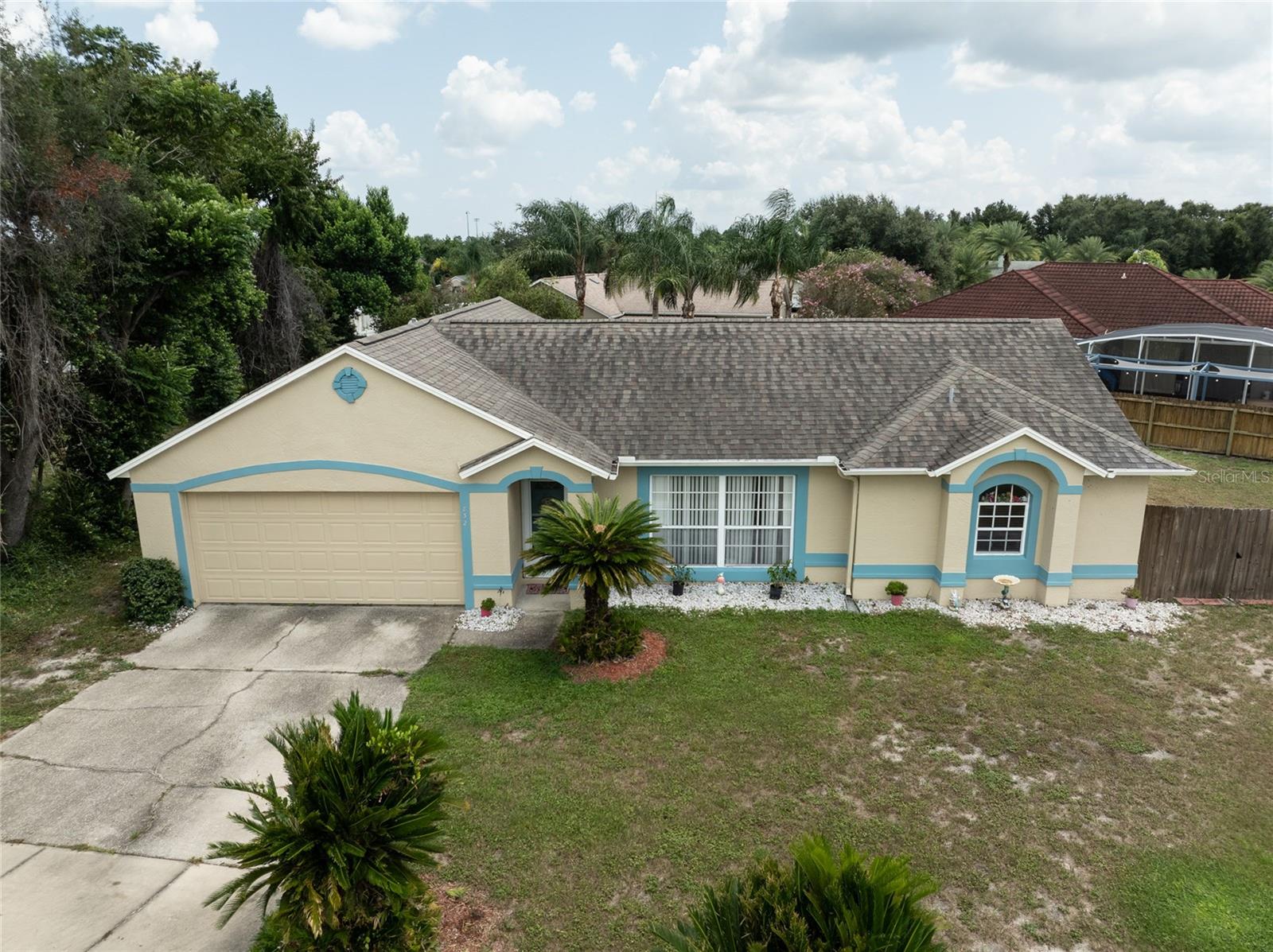 832 WHITE BIRCH COURT
