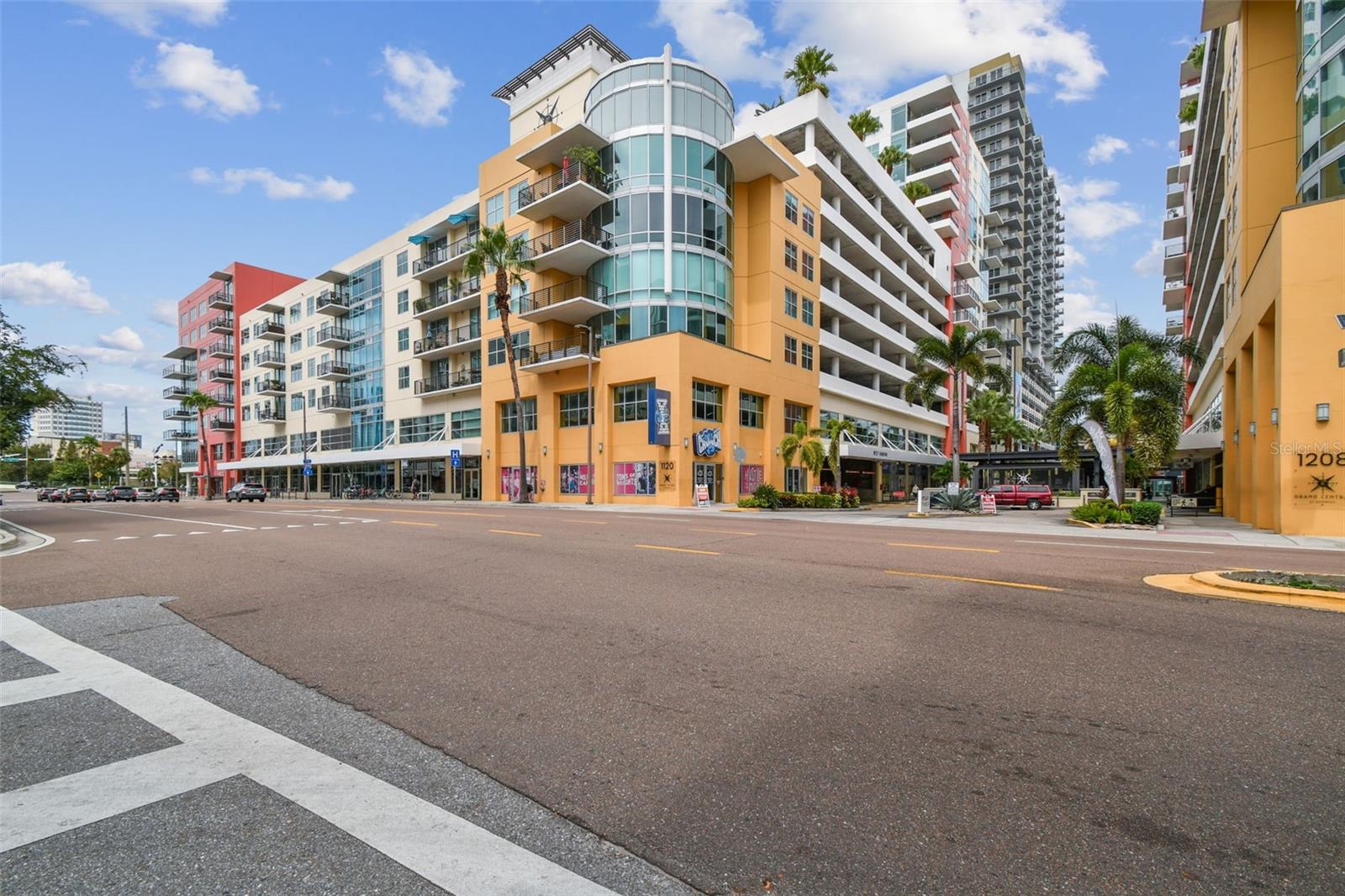 1120 E KENNEDY BOULEVARD 724