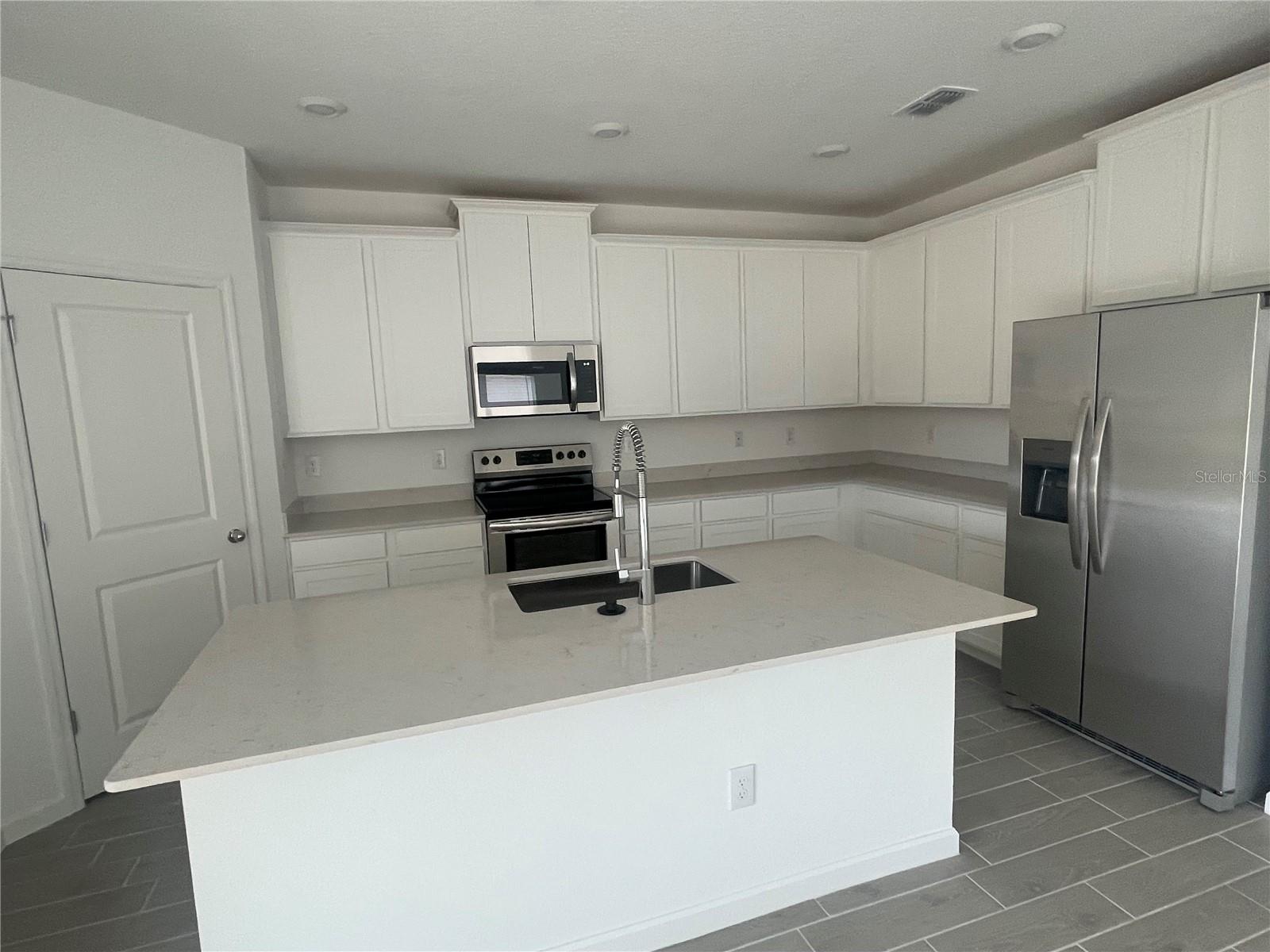 HEALTH PRESERVE PH 1 - Residential Lease