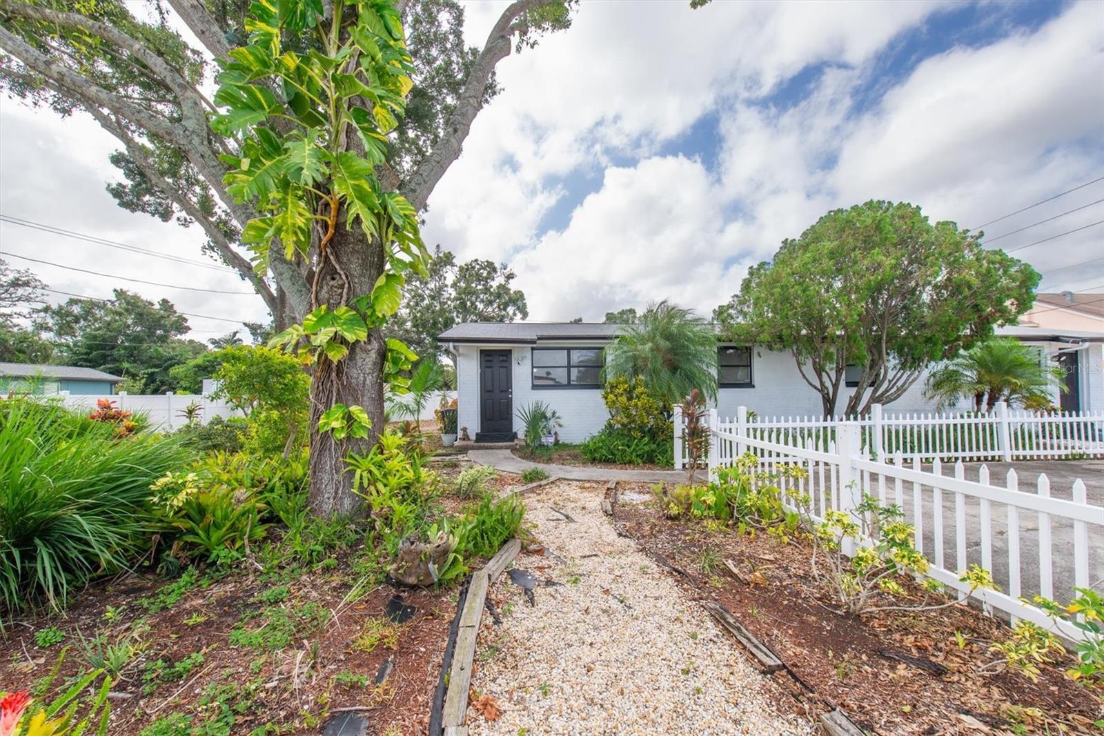 BAYNARD LEE JR 4 - Residential Income