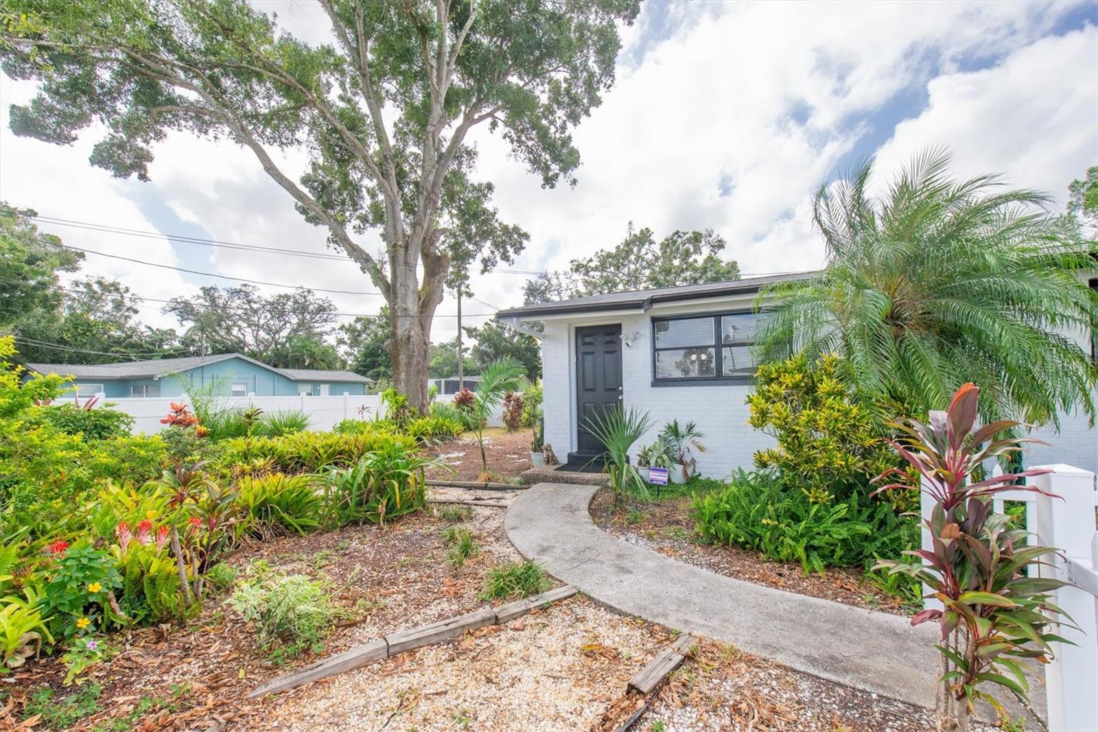 BAYNARD LEE JR 4 - Residential Income