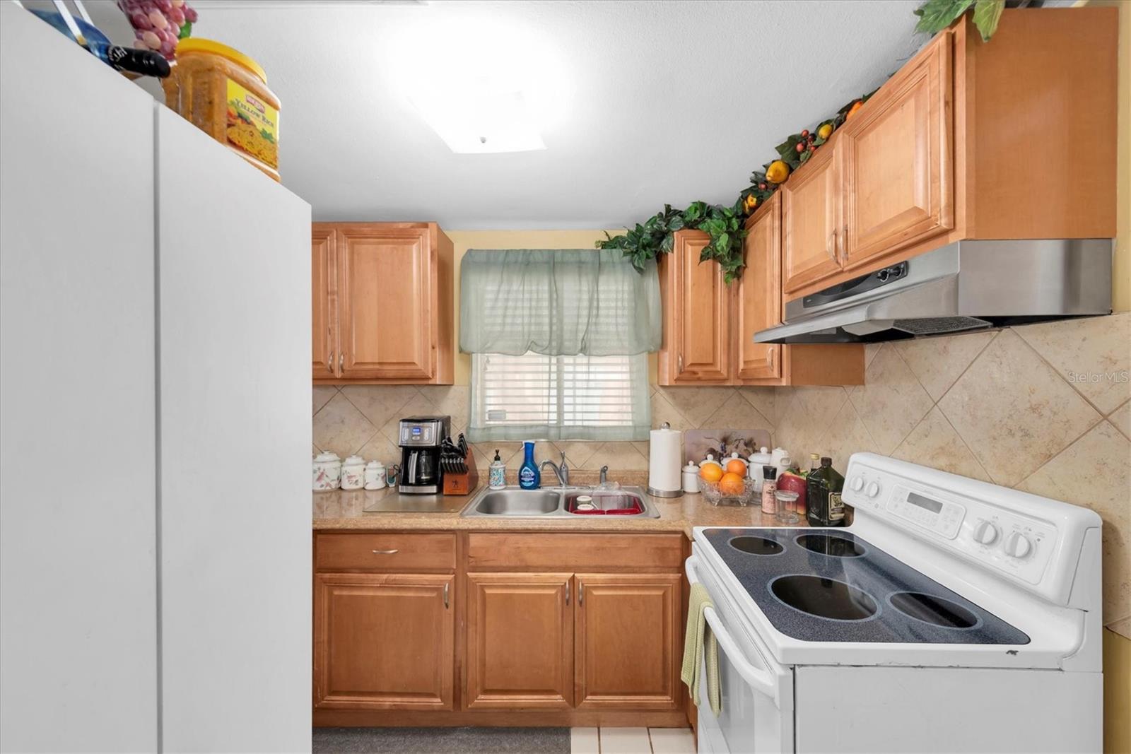 BAYNARD LEE JR 4 - Residential Income