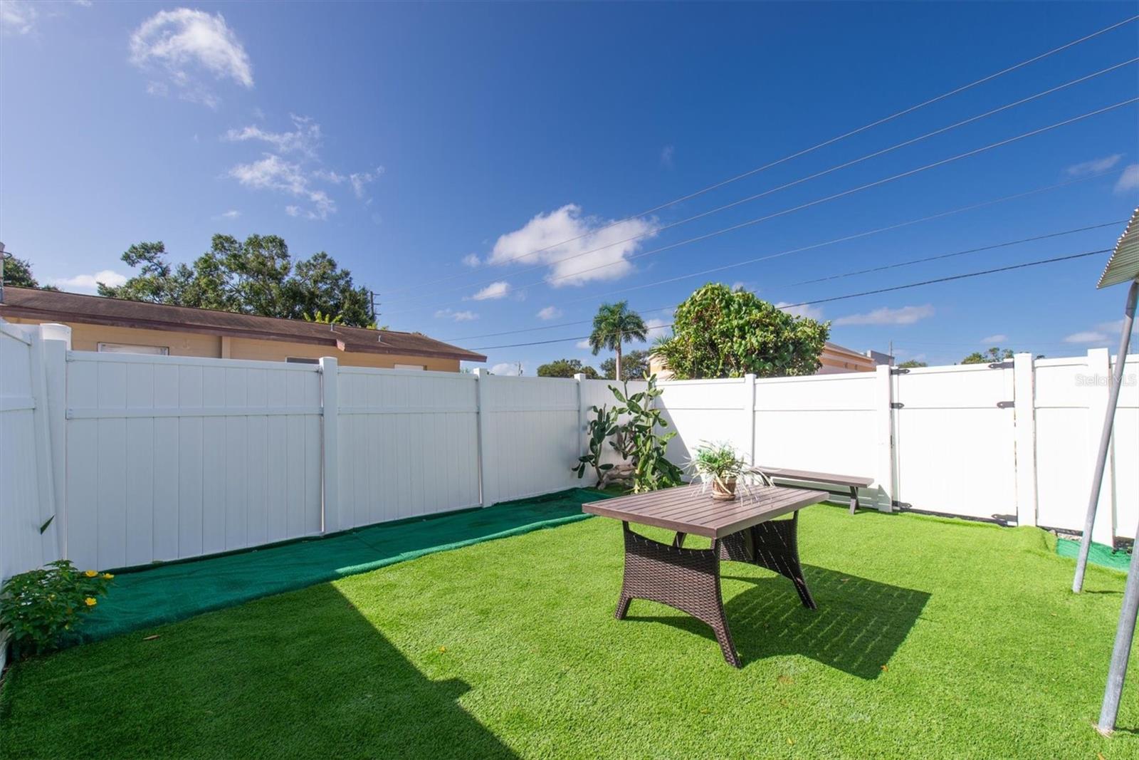 BAYNARD LEE JR 4 - Residential Income