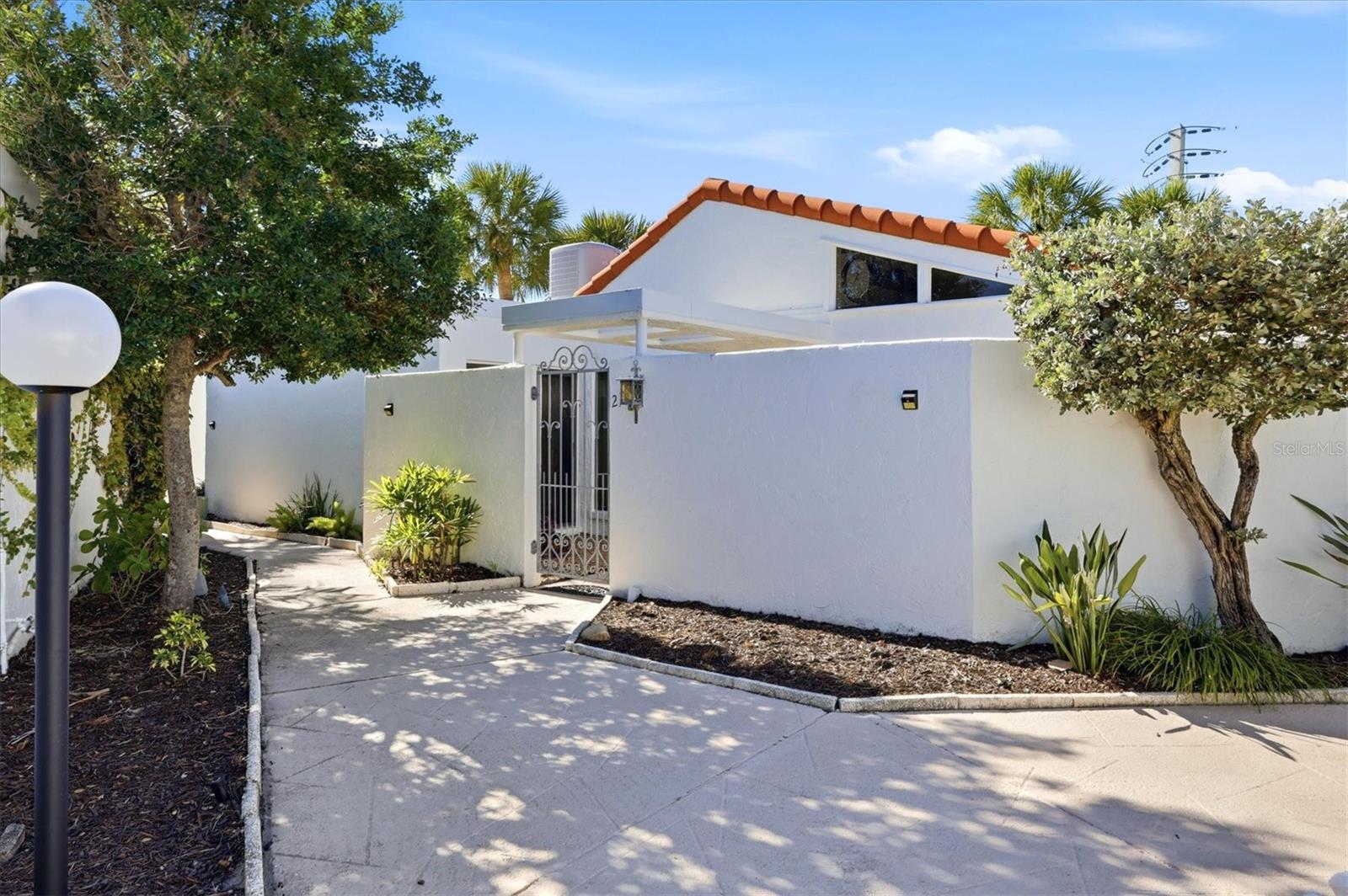 1585 TARPON CENTER DRIVE 29