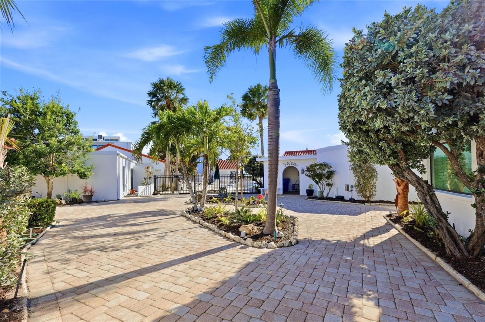 JETTY VILLAS - Residential