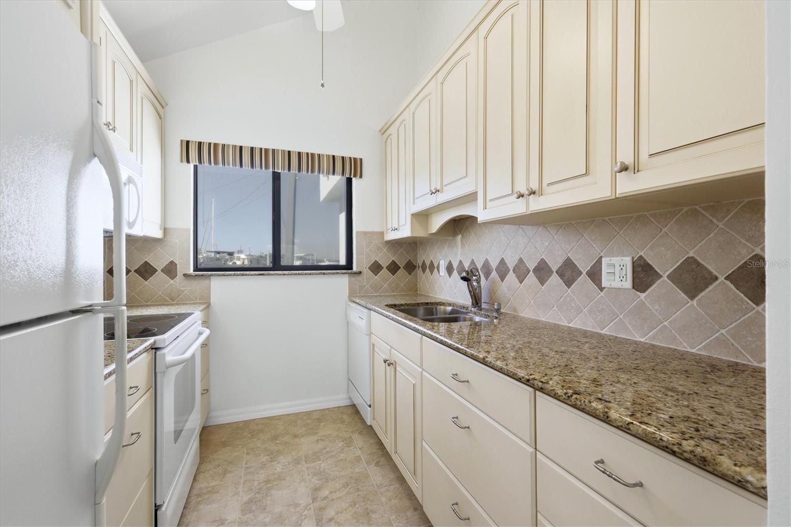 JETTY VILLAS - Residential