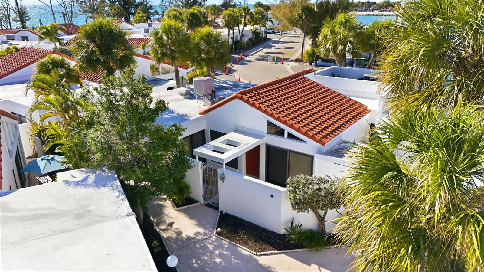 JETTY VILLAS - Residential