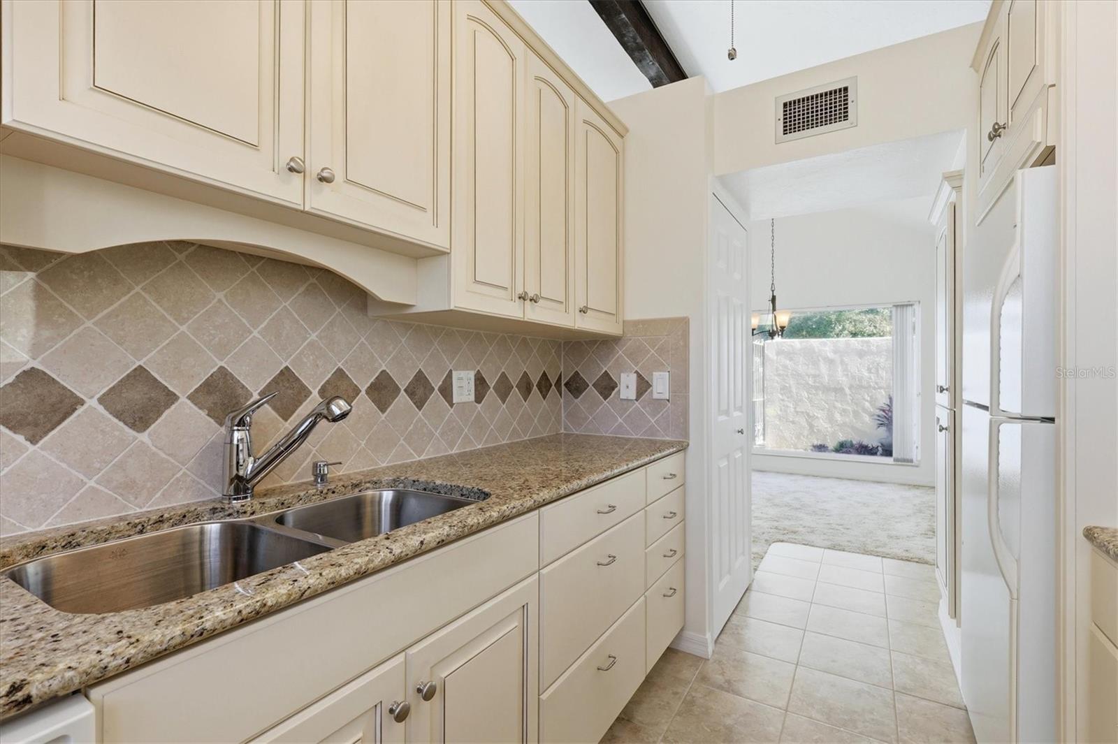 JETTY VILLAS - Residential