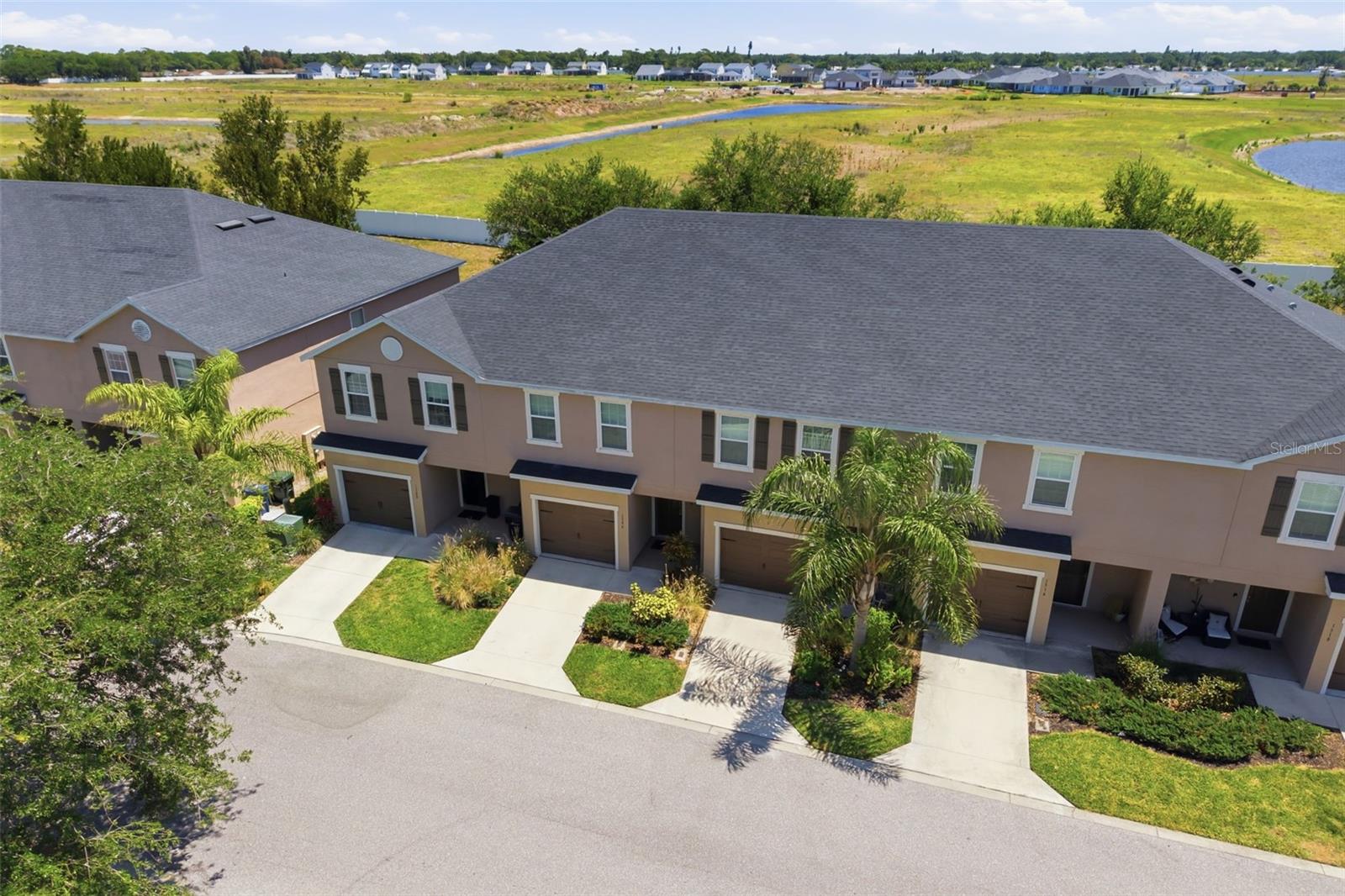 BRADFORD MANOR TWNHMS - Residential