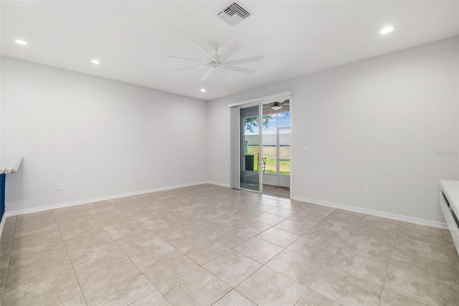 BRADFORD MANOR TWNHMS - Residential