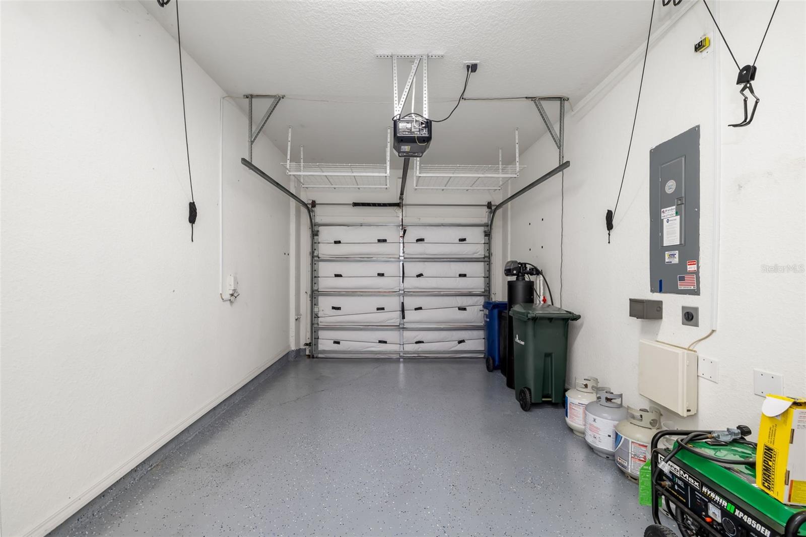 BRADFORD MANOR TWNHMS - Residential