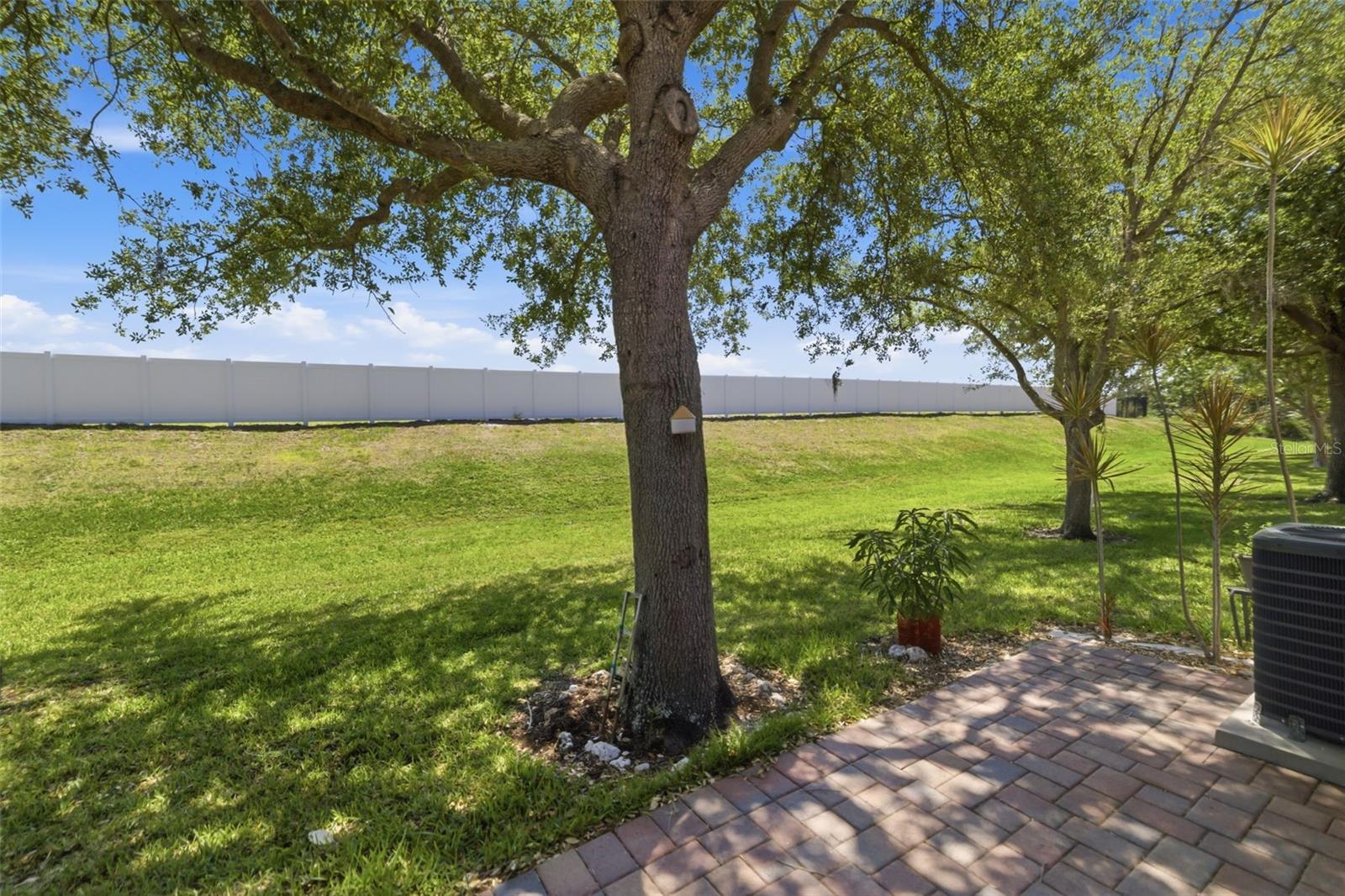 BRADFORD MANOR TWNHMS - Residential