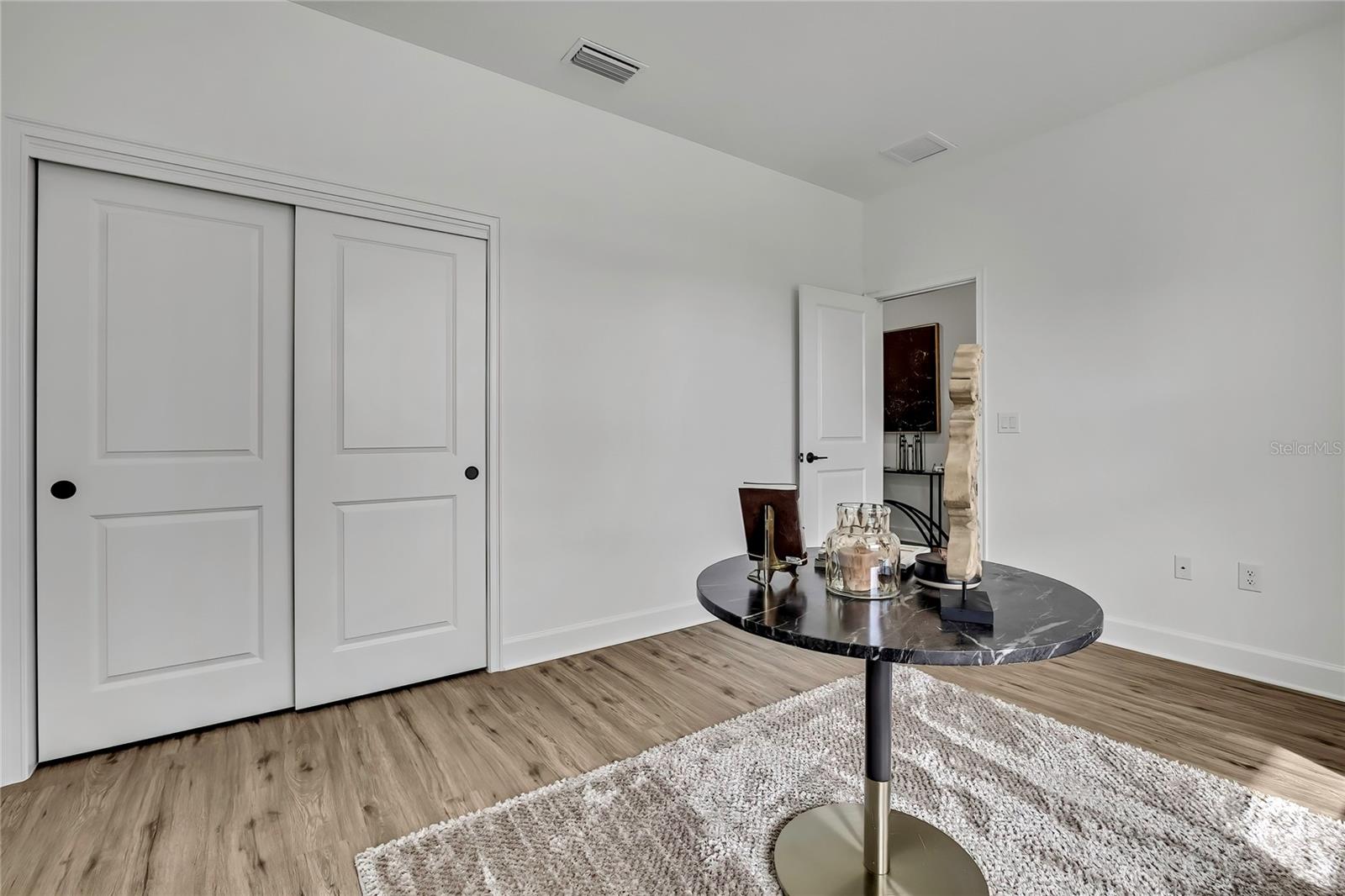 ROYAL HIGHLANDS - Residential