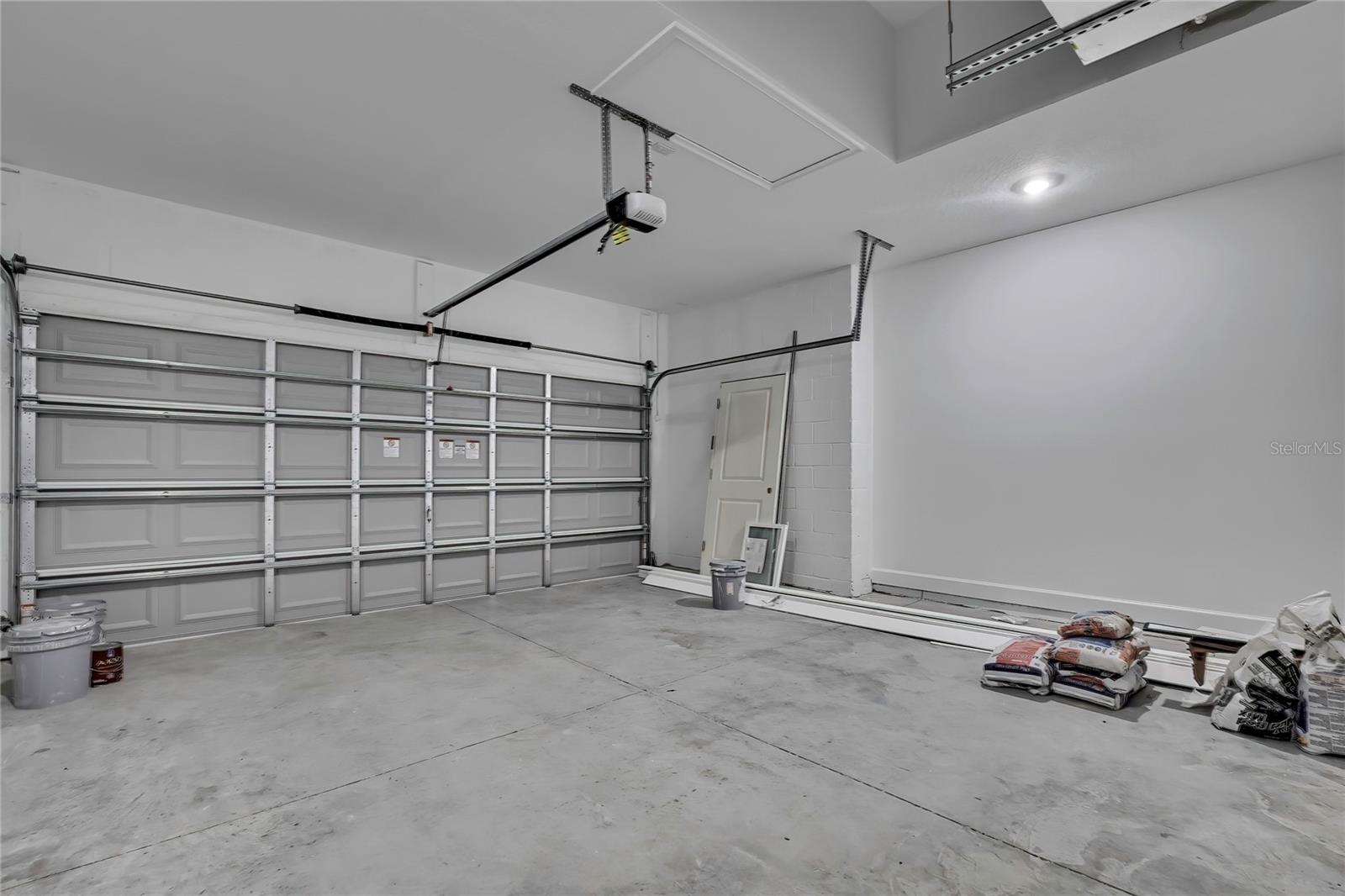 ROYAL HIGHLANDS - Residential