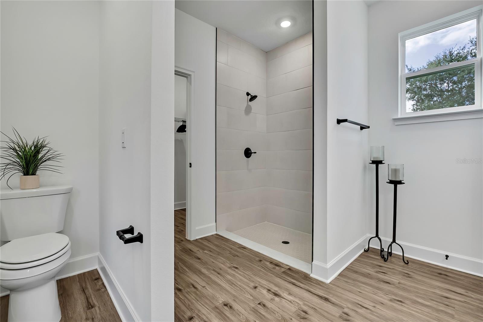 ROYAL HIGHLANDS - Residential