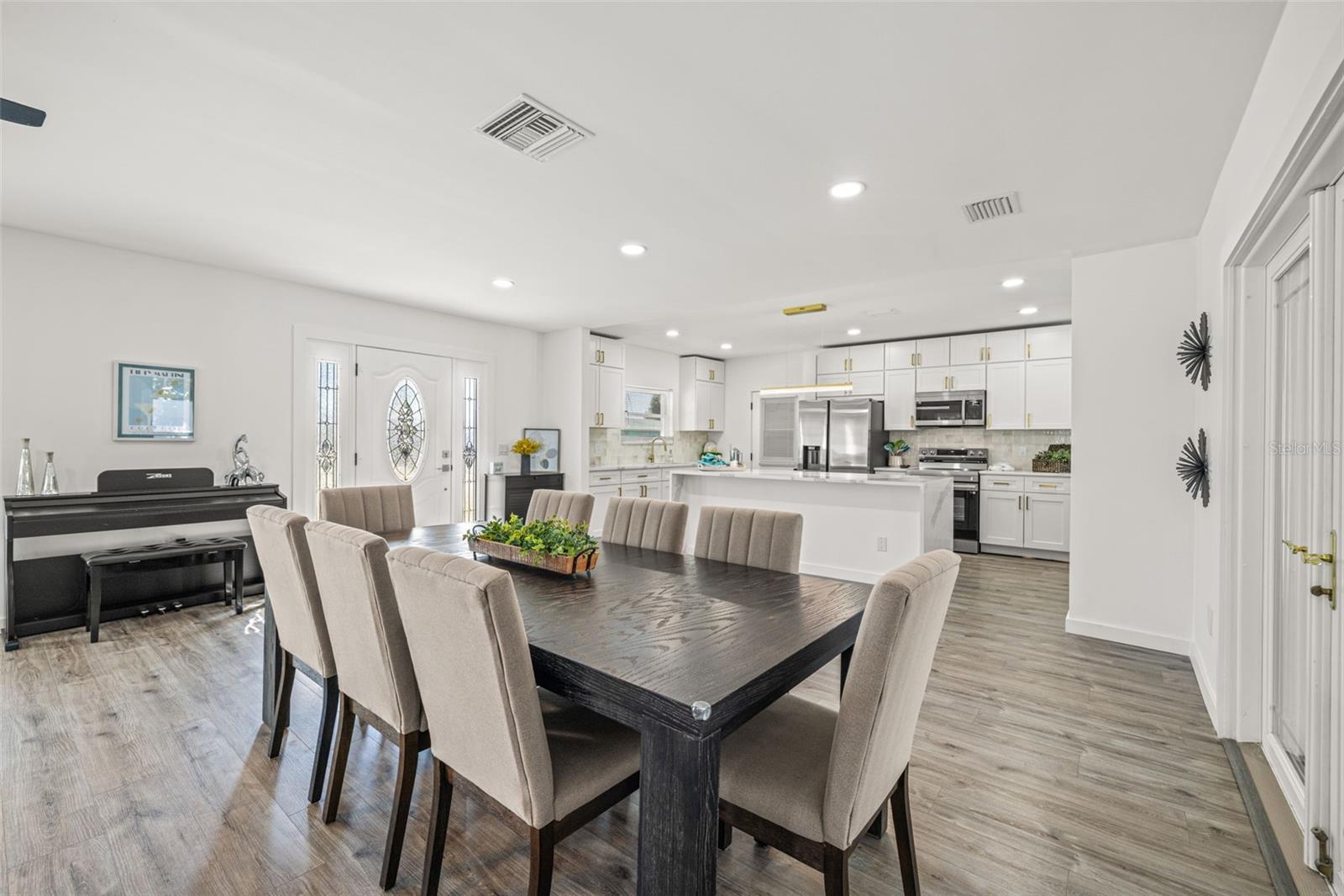 ST PETERSBURG BEACH NORTH UNIT 8 - Residential